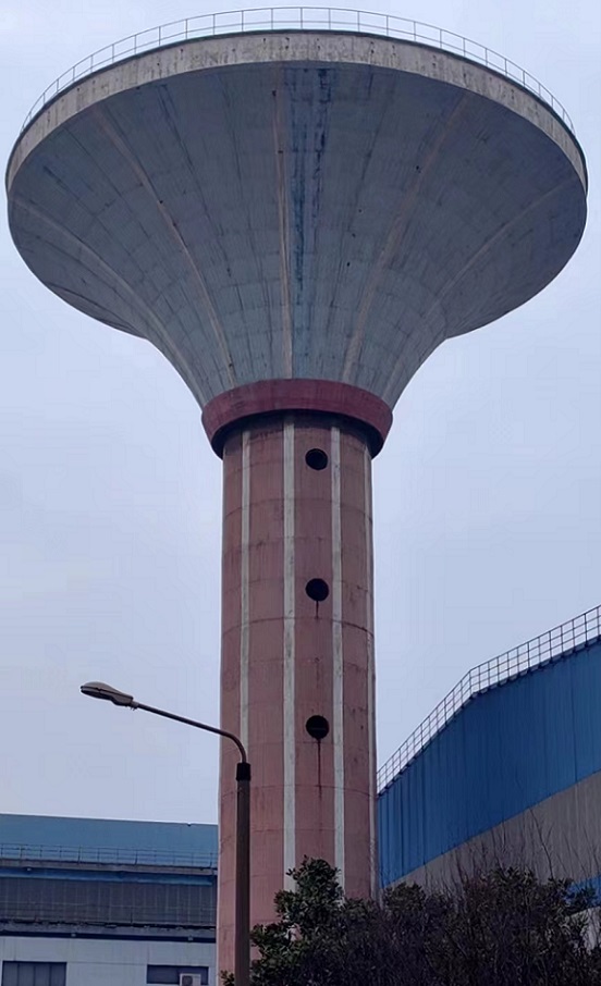 水塔拆除公司:专业技艺与安全保障的完美结合