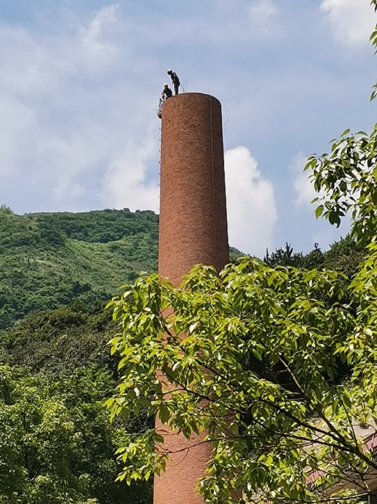 烟囱拆除公司:优质厂家,施工安全